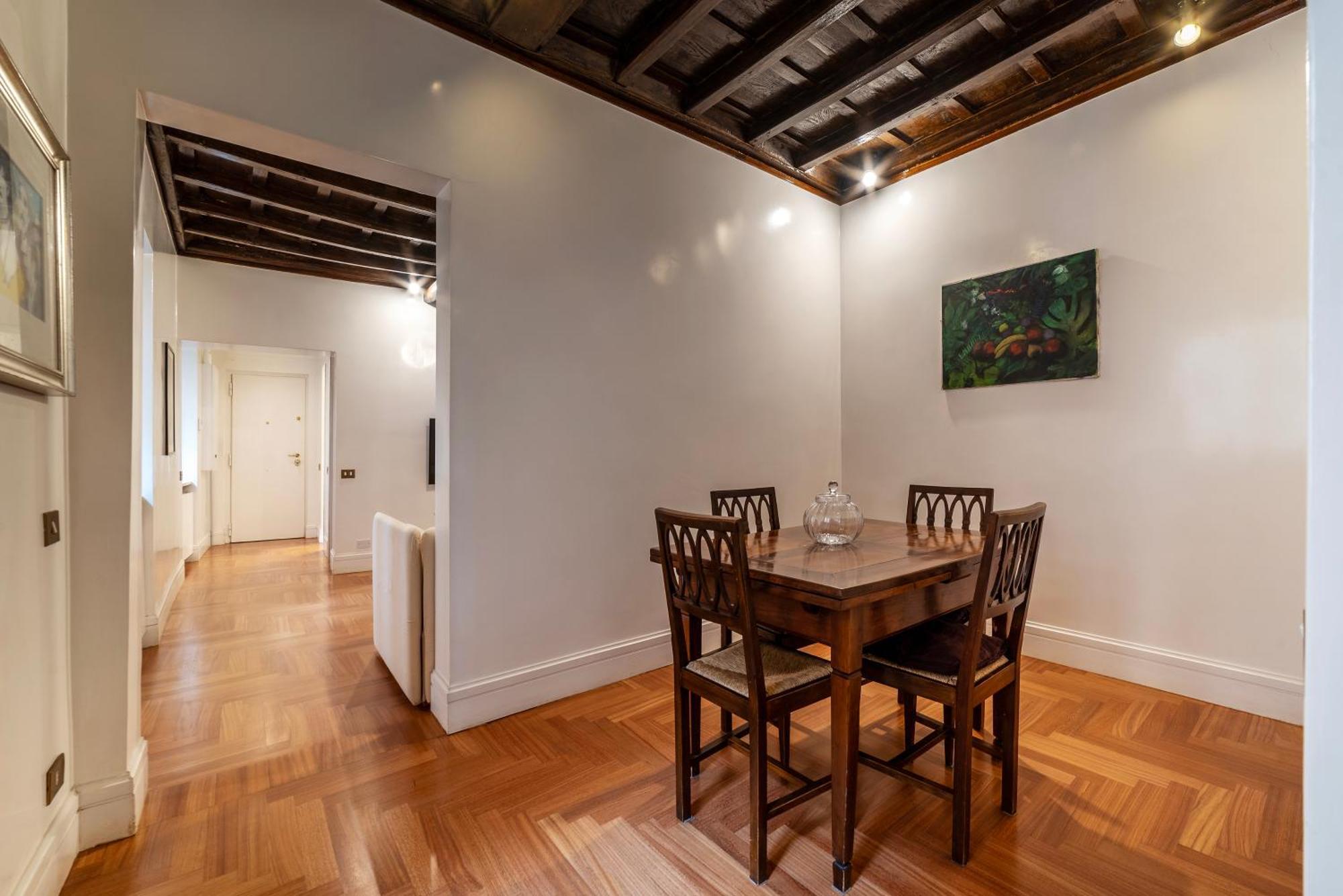 Appartamento Frezza 39b - Fromehometorome Roma